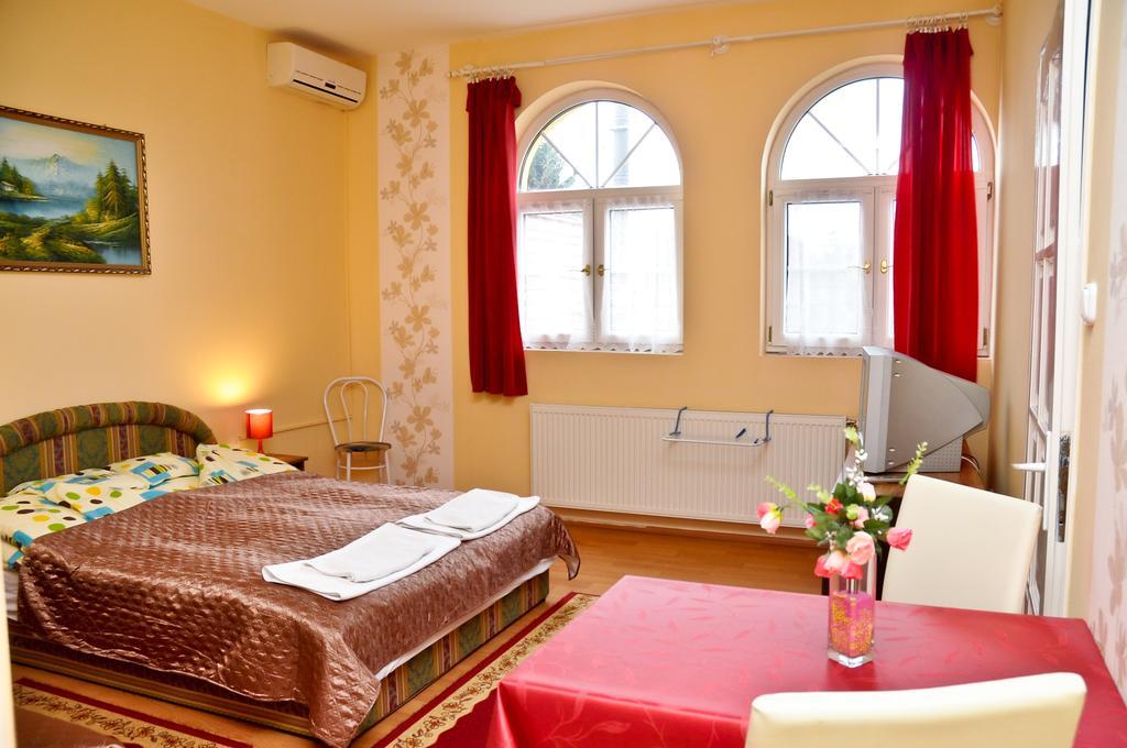 Kastely Panzio Ii. Hotel Hajdúszoboszló Værelse billede