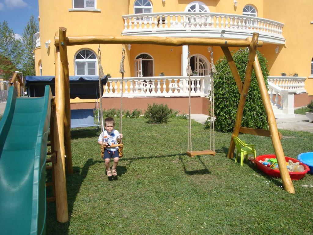 Kastely Panzio Ii. Hotel Hajdúszoboszló Eksteriør billede