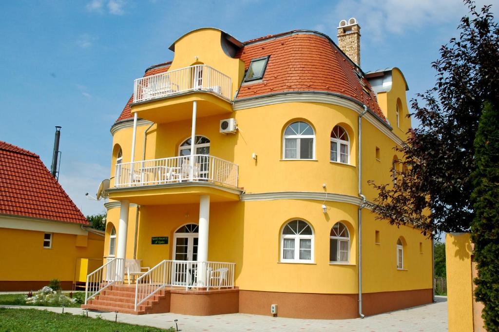 Kastely Panzio Ii. Hotel Hajdúszoboszló Eksteriør billede